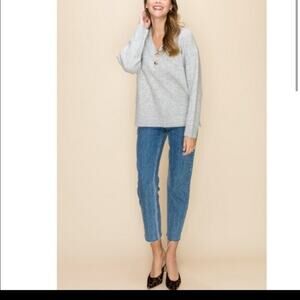HYFVE NWT Buffon Knit Sweater